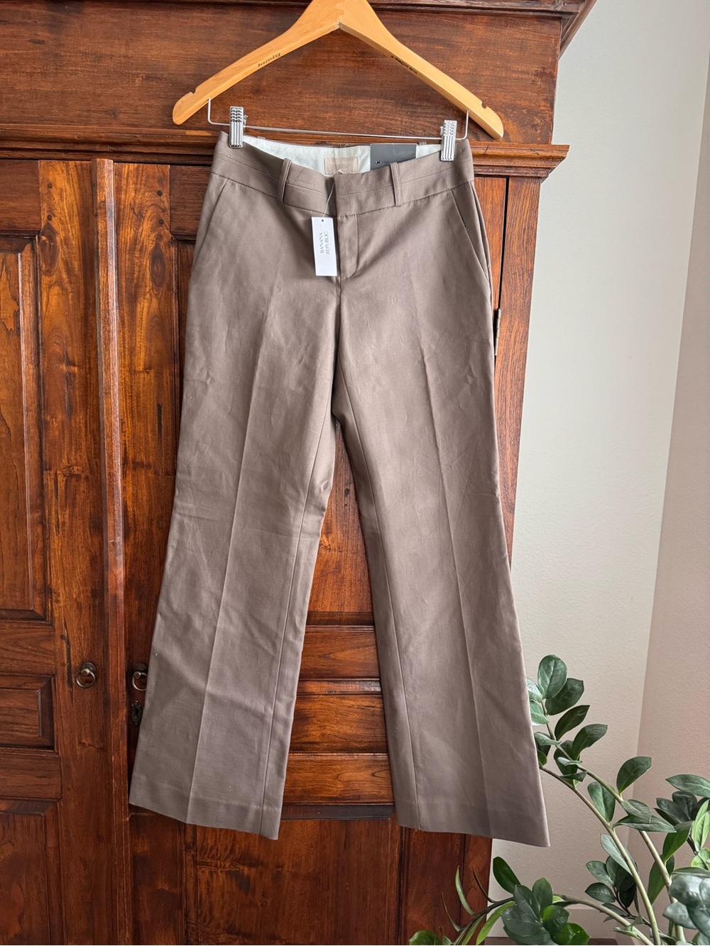 Banana Republic Martin Fit Pants New Size 0 Short